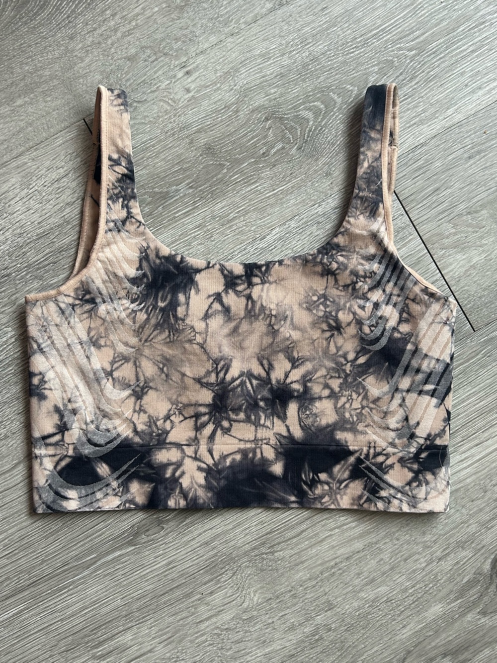 Athleta Beige & Black Tie Dye Motivate Longline Sports Bra Size Small